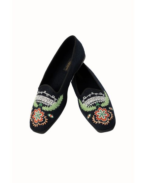 Hovedbilde Ballerina i ull m/brodering- hvit/grønn/rust